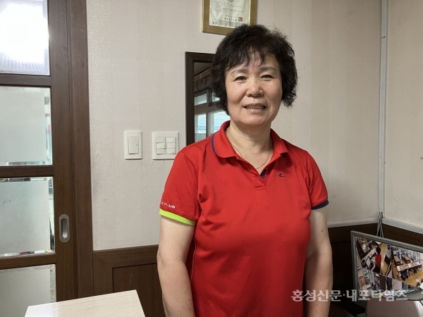 이향숙 대표는 광시 출신으로 11년째 홍성에서 광시정유점·식당을 운영 중이다.